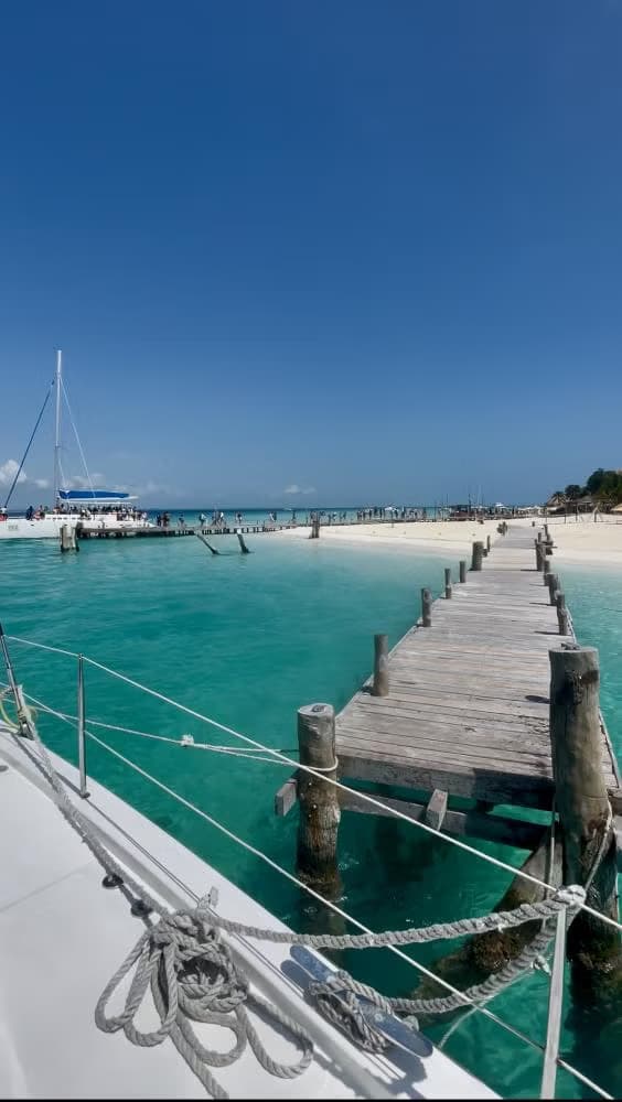 Excursión a Isla Mujeres en catamarán - photo 8