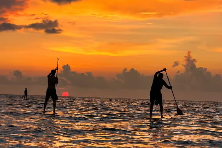 Paddle surf en Cancún al amanecer - photo 2